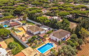 Lovely Home In Chiclana De La Fronter